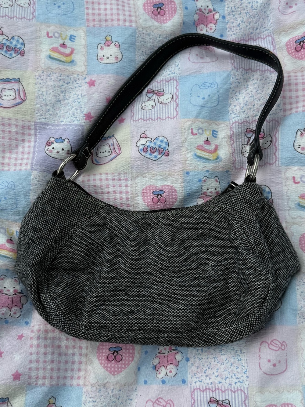 Vintage Y2K Mini Tommy Hilfiger hand bag